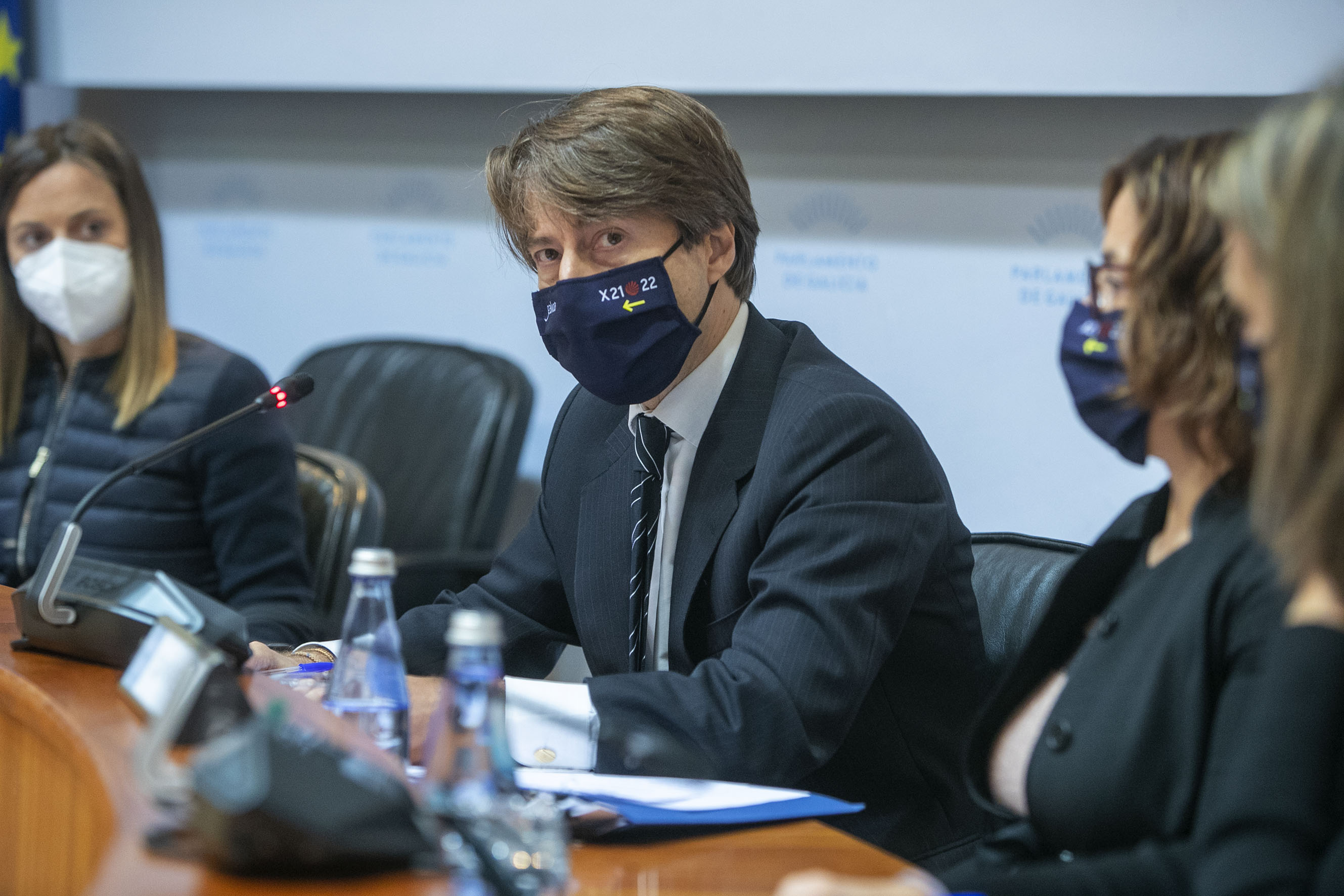 Los contribuyentes gallegos ahorrarán de media 403 euros en el 2022 con las tres rebajas del IRPF aprobadas por la Xunta desde el año 2014